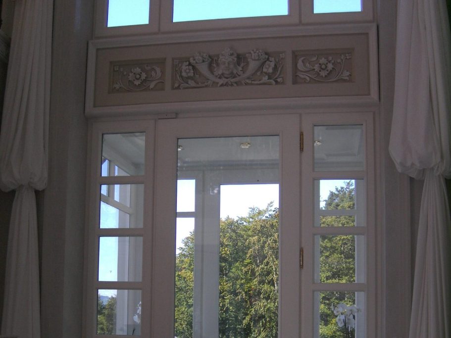 stuck ornament villa 